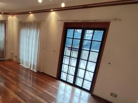 Casa en Alquiler en Quilmes, $ 1.300.000