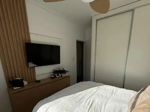 VENTA DE CUATRO AMB EN RECOLETA PISO ALTO VISTA PRIVILEGIADA