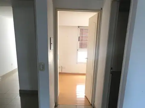 DEPARTAMENTO DE 2 AMBIENTES CON PARRILLA