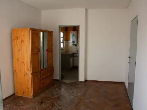 Abraham J. Luppi 900