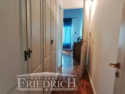 Casa 5 ambientes con 2 baños
