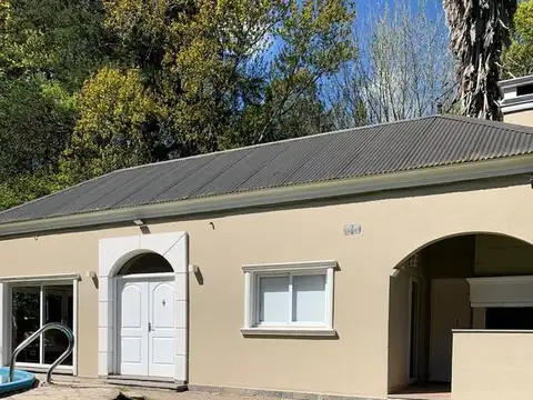 Casa en alquiler en  El Carmencito