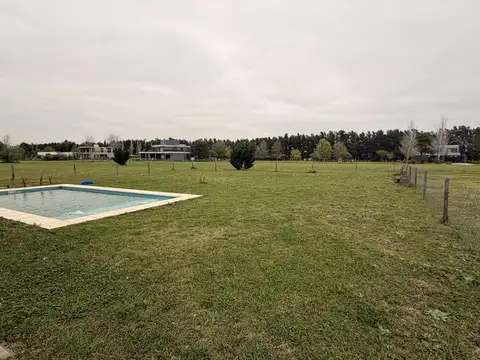 Casa en Venta con 4 cocheras