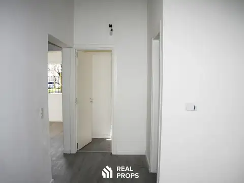 Depto Tipo Casa en Venta en Chilavert, USD 95.000