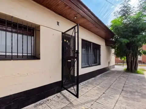 Casa en Venta en Temperley, USD 114.000
