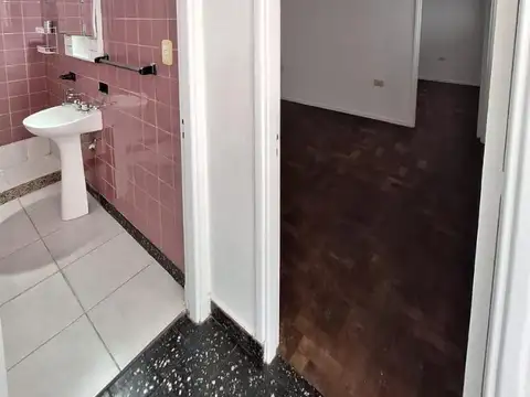 Depto Tipo Casa en Alquiler 40 años