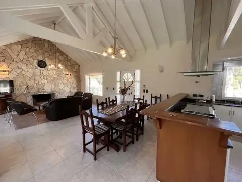 Casa Chalet  en Venta en Pinamar Norte, Pinamar, Costa Atlántica