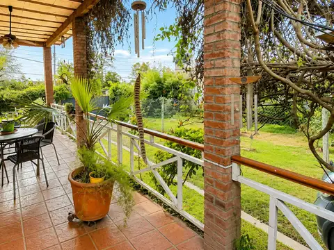Venta casa 3 amb en dos plantas con quincho