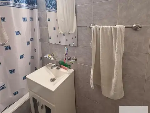 Depto Tipo Casa en Venta 60 años