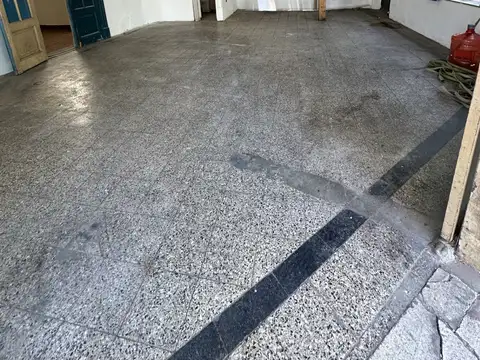 Local en Alquiler Via Pública