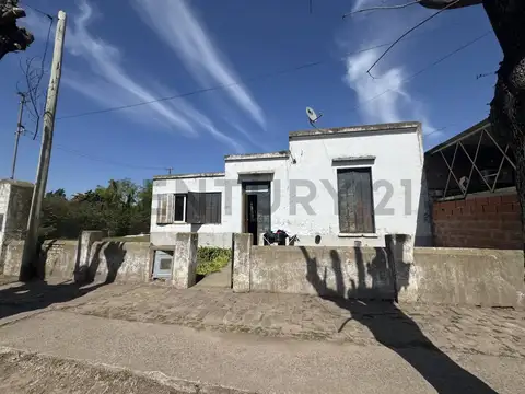 CASA EN VENTA – EMPALME LOBOS