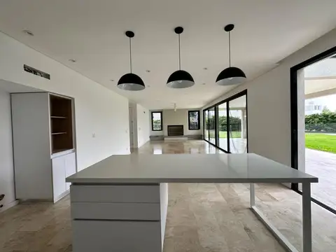 Casa en Venta 1 año
