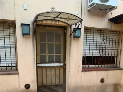 Depto Tipo Casa en Alquiler de 1 dormitorio