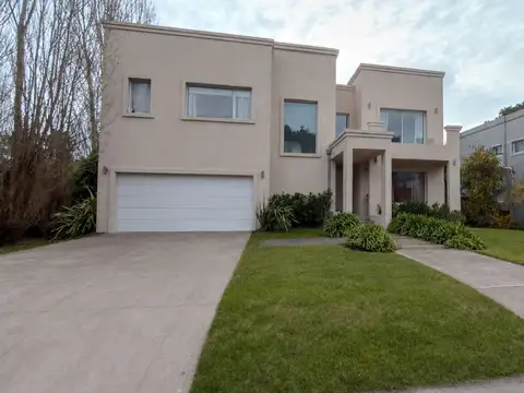 Casa en Venta de 4 dormitorios