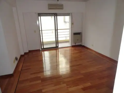 Amenábar 3000, Piso 1