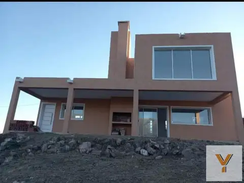 Casa en venta - 3 Dormitorios 2 Baños - Córdoba
