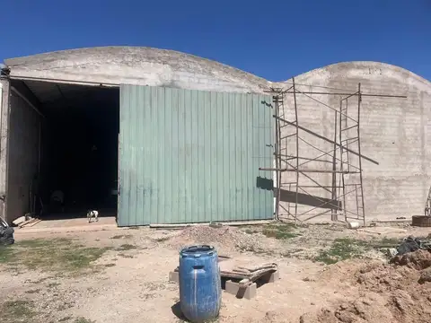 ALQUILER DE  GALPON MALVINAS ARGENTINAS 250 M2