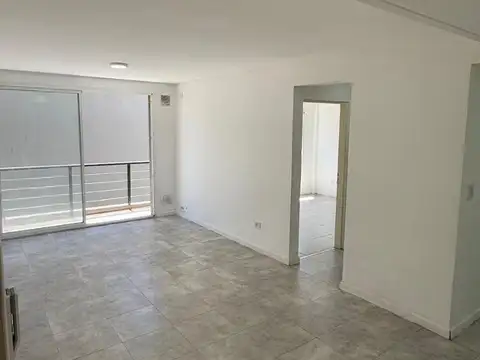Av. Perón 1100, Piso 2