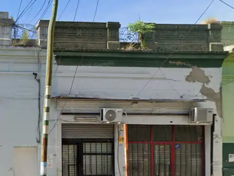 EXCELENTE OPORTUNIDAD - PH CON LOCAL A REFACCIONAR