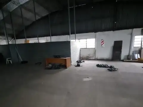 Galpon en Alquiler en Villa Martelli, $ 2.500.000