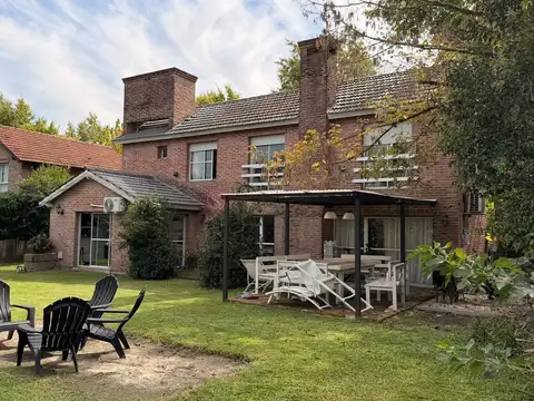Casa Chalet  en Venta en La Rinconada, Pilar, G.B.A. Zona Norte