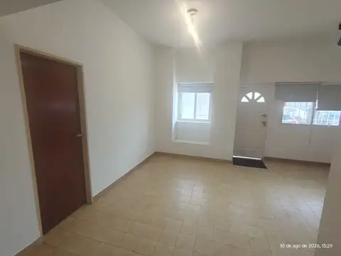 Depto Tipo Casa en Venta de 2 dormitorios