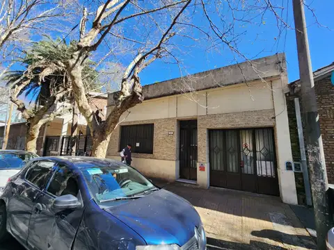 OPORTUNIDAD CONSTRUCTOR - ZONIF. RA - 8,66 X 31,65 MTS. A 200 MTS. PLAZA S.M.