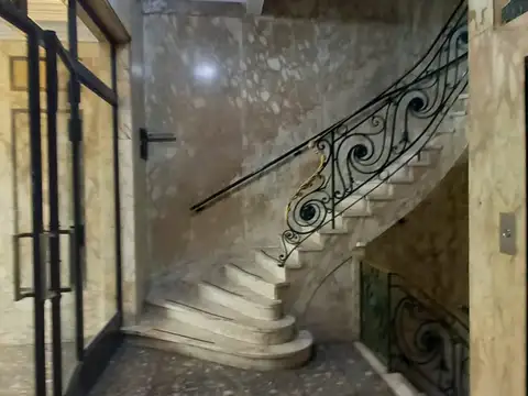 Oficina en Venta 60 años