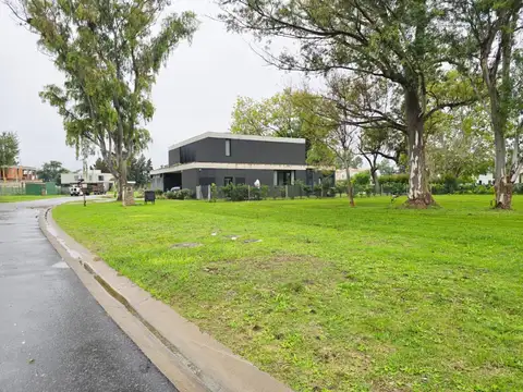 LOTE EN VENTA EN AZZURRA