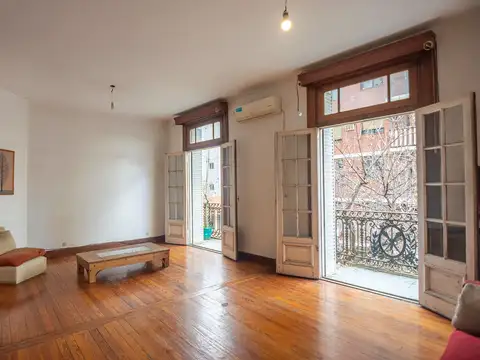 Venta departamento 4 ambientes Monserrat c balcon