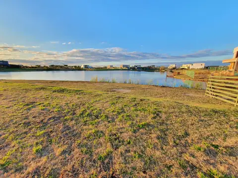 Venta Lote - Barrio Muelles -  Puertos del Lago - Escobar - Al agua
