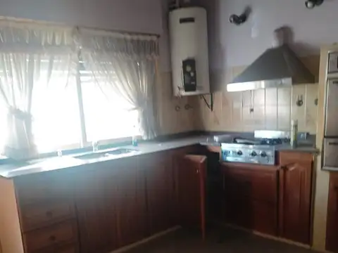 Depto Tipo Casa en Venta en Temperley, USD 54.000