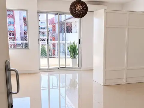 DEPARTAMENTO MONOAMBIENTE EN BELGRANO C/PILETA