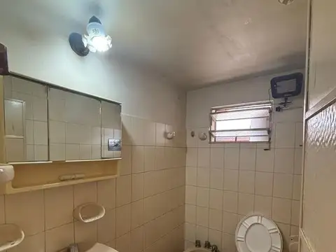 Casa 6 ambientes con 3 baños