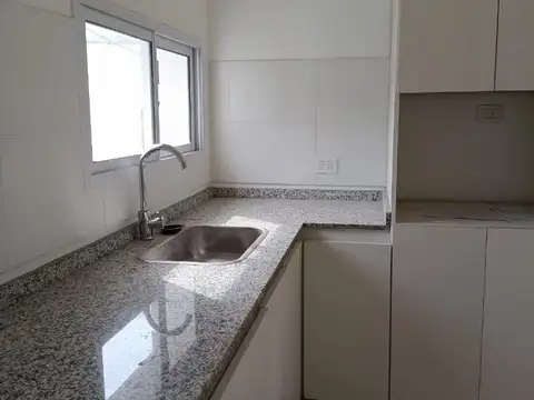 Casa en venta – Barrio ATE – Calle Peteroa U$D 77.000