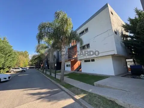 Departamento en Venta en Las Cavas, USD 129.000