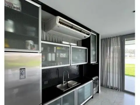 Casa en Venta en Horizontes al Sur, USD 320.000