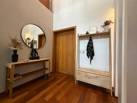 Casa 6 ambientes con 3 baños