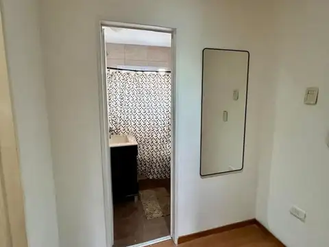 Casa en Alquiler con 1 cochera