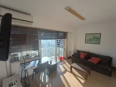 VENTA DEPTO 2 AMB CON BALCON RETIRO