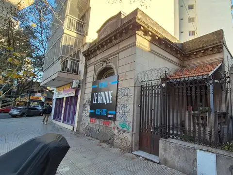 Lote a metros de Av. De Los Incas y Triunvirato