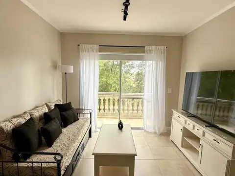 Departamento en Alquiler en Palmas del Sol, USD 700