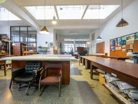 Local en Alquiler 63 años