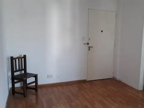 DEPARTAMENTO DE 2 AMBIENTES EXCELENTE ESTADO - MUY LUINOSO