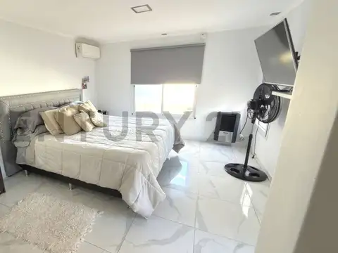 Hermoso PH céntrico , 2 dormitorios y jacuzzi –  Venado Tuerto