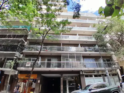 DEPARTAMENTO MONOAMBIENTE DIVISIBLE DE CATEGORIA, APTO PROFESIONAL, CENTRO