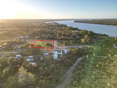 Terreno en Venta 20  mts Frente