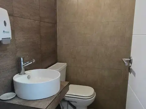 Depto Tipo Casa en Alquiler con 2 cocheras