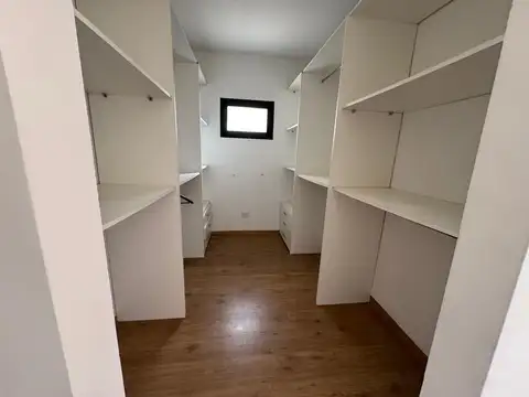 Casa en Alquiler en Pilar del Este - Santa Guadalupe, $ 1.800.000