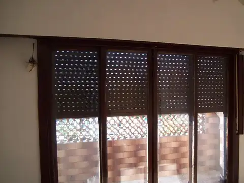 Depto Tipo Casa en Alquiler de 3 dormitorios